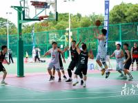 半岛体育app下载-篮球赛场上热闹非凡，球迷欢呼不止的简单介绍