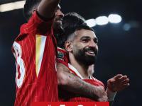 半岛体育官方-利物浦锋线三叉戟全面发威，大胜对手