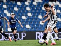 半岛体育新闻-曼城尤文图斯对轰，英意赛场新篇章