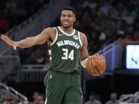 半岛体育网站入口-雄鹿裁掉表现糟糕的后卫球员