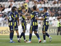 半岛体育平台-包含弗赖堡客场取胜，继续稳固排名的词条