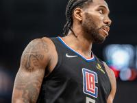 半岛体育官方-快船力克湖人，莱昂纳德状态火热