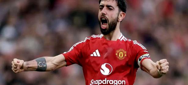 半岛体育app下载-旗鼓相当：曼联浴火重生，奋战至衰的简单介绍