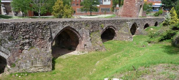 半岛体育竞技-埃克塞特城主场获胜--保住升级资格的简单介绍