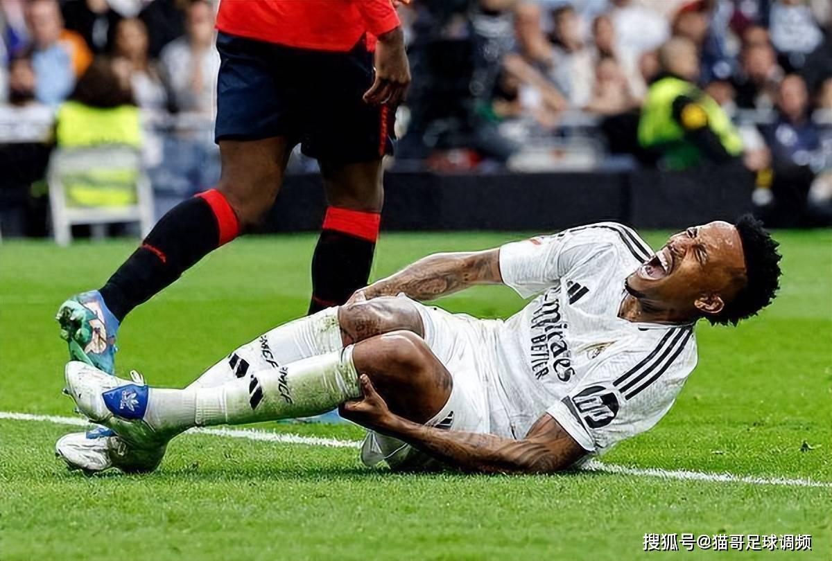 关于罗马后卫受伤报销，给球队带来不利影响的信息