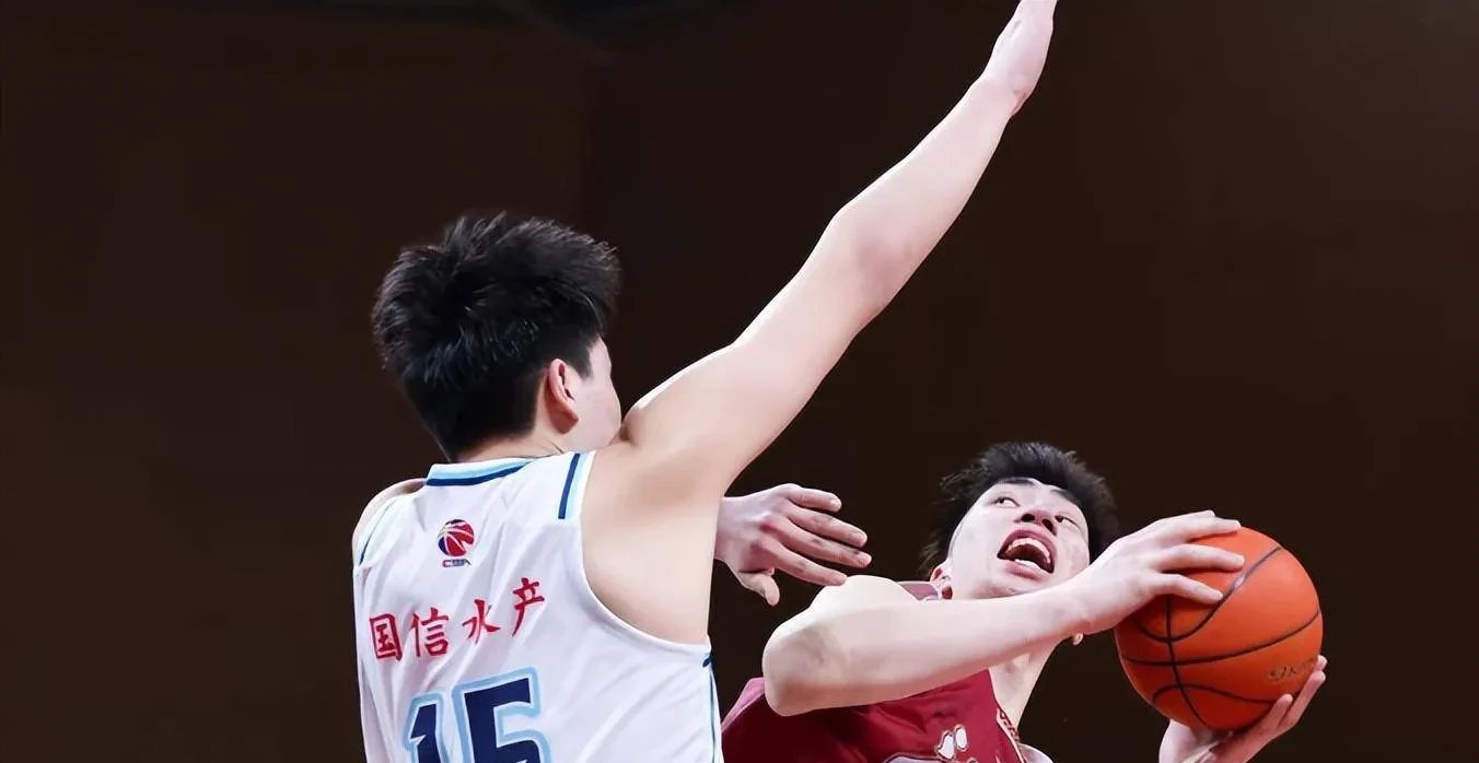 浙江队主场战胜河南，保住前八席位