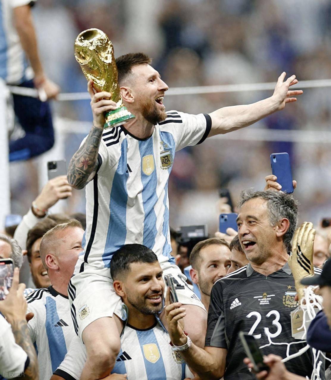 顶级球星转战南美联赛引轰动