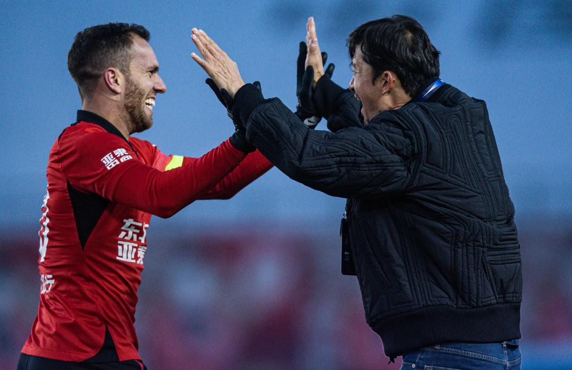 外援球员发挥出色，成为球队利器