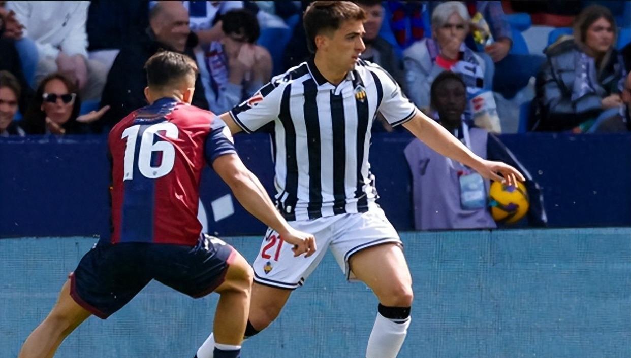 萨拉戈萨主场表现出色，轻松击败对手的简单介绍