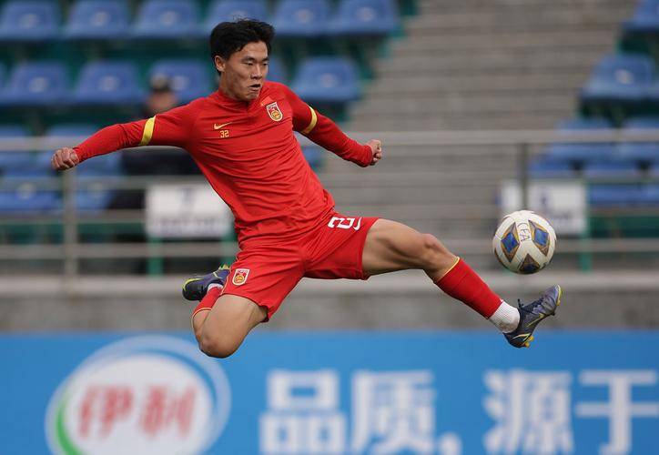 亚洲足球巅峰赛事精彩纷呈，强队奋起争霸的简单介绍