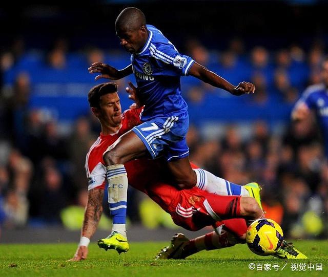 华盛顿早稻帽子戏法，助球队大胜卡迪夫城的简单介绍