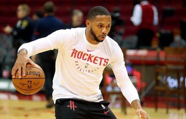 汉堡队旧将回归，场上表现抢眼，为球队贡献