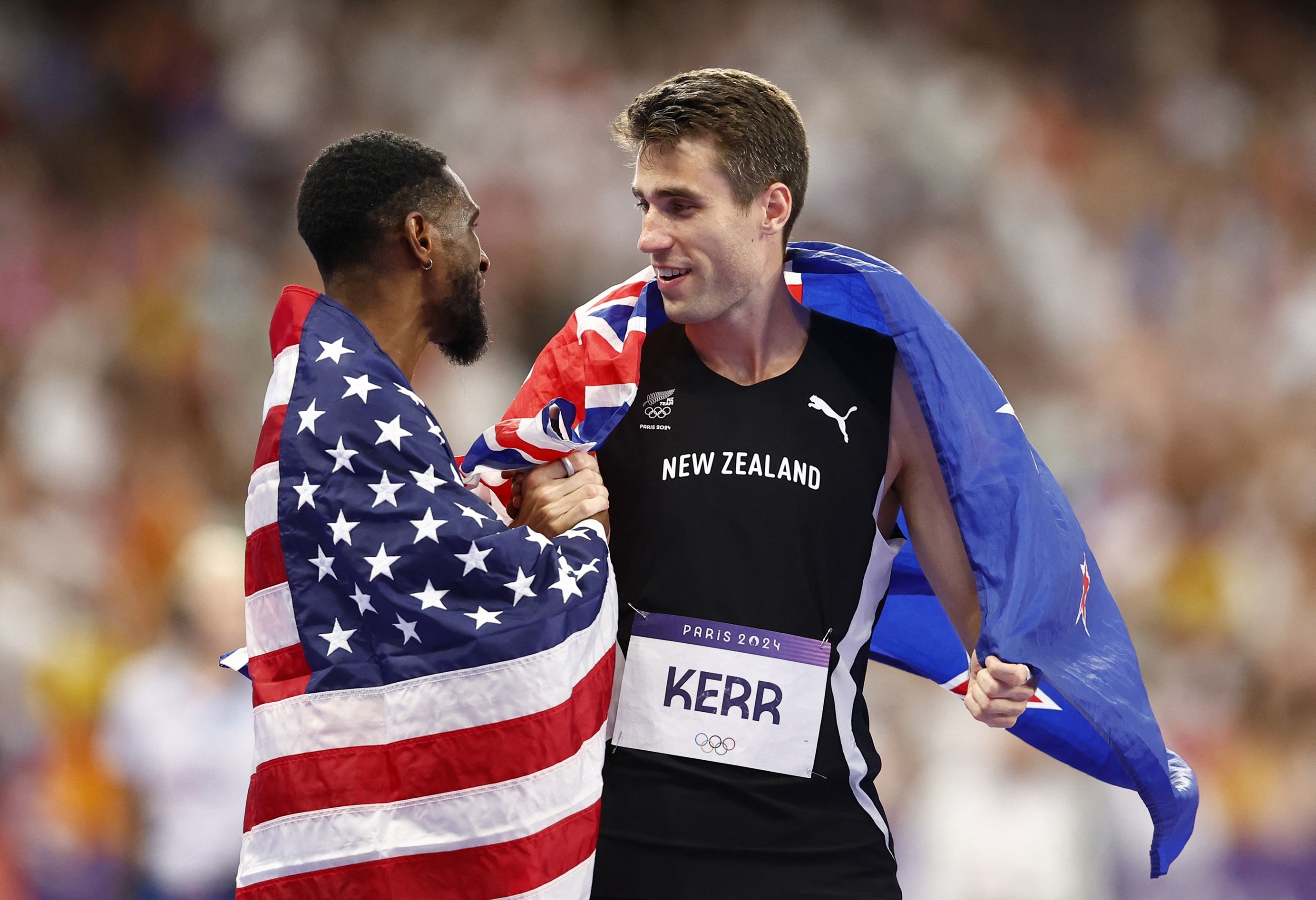 美国运动员夺得银牌，实力强劲