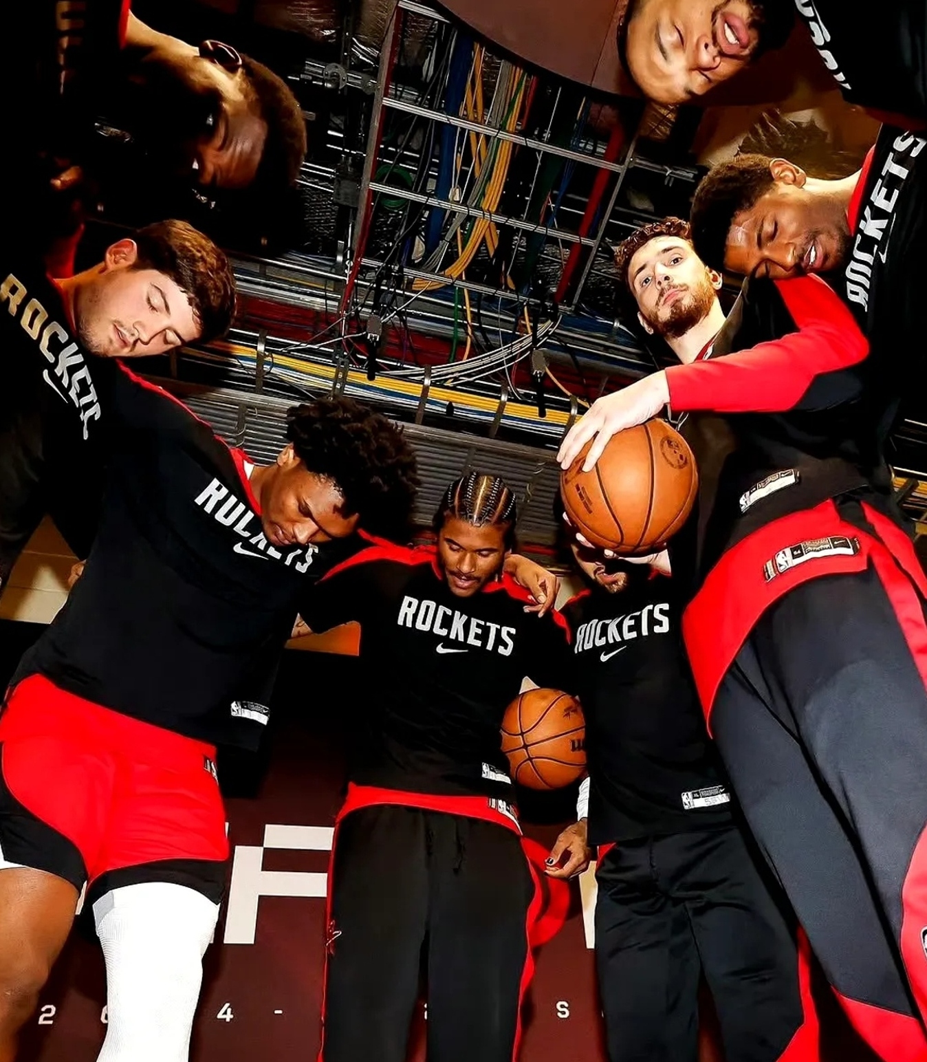 欧洲超级联赛季后赛持续进行，火箭当家球星连续场均上双的简单介绍