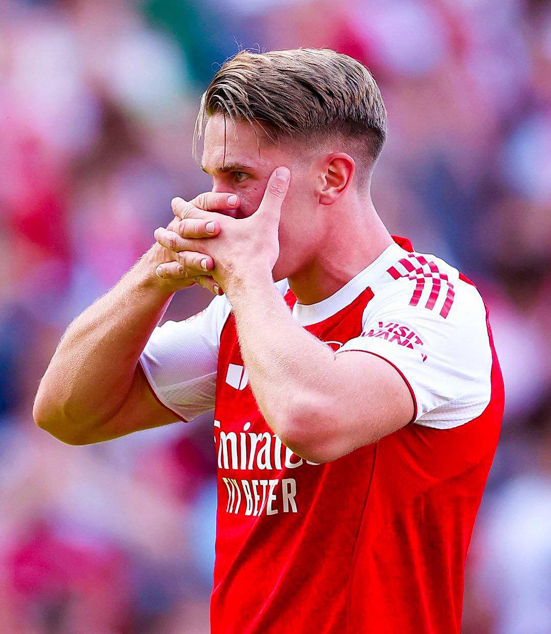 阿森纳客场战胜维拉，取得胜利