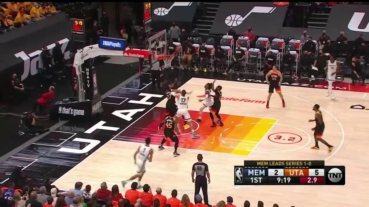 包含灰熊击败爵士，莫兰特全场快速反击屡试屡爆发的词条