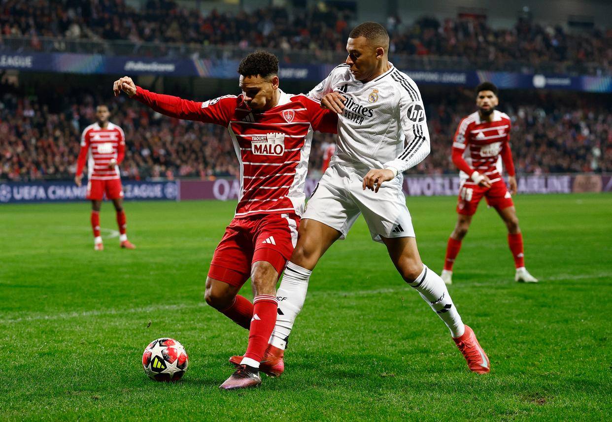 里尔前锋技术过硬，或带领球队再次胜负的简单介绍