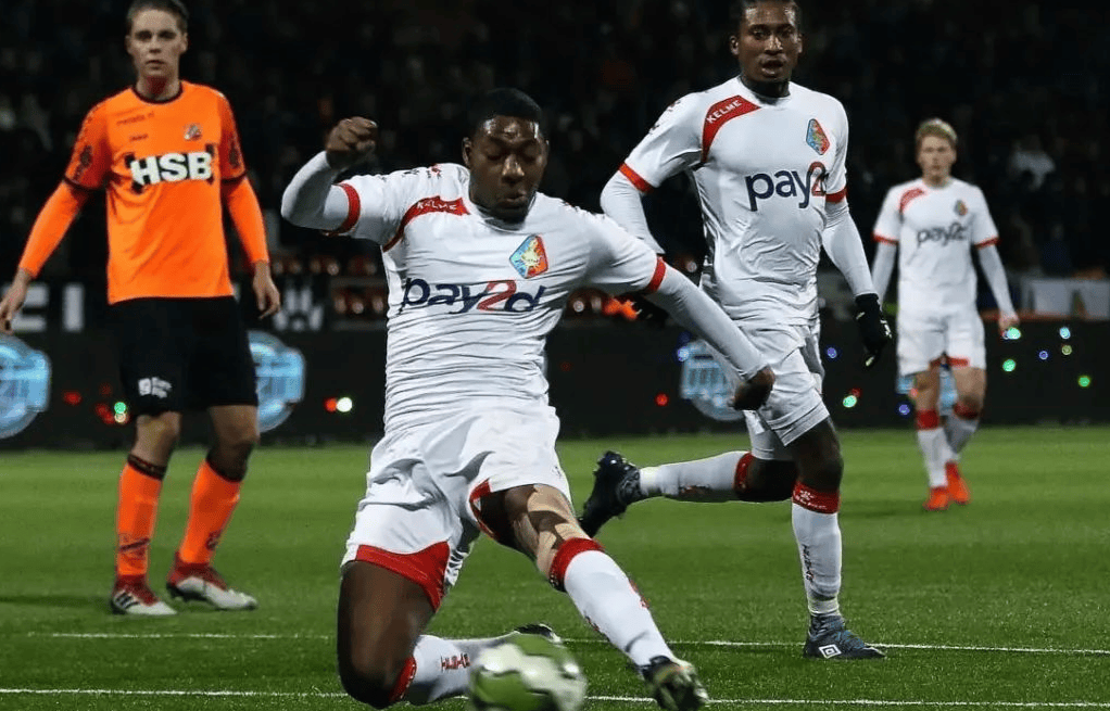 荷甲黑马崭露头角，赢得球迷青睐的简单介绍