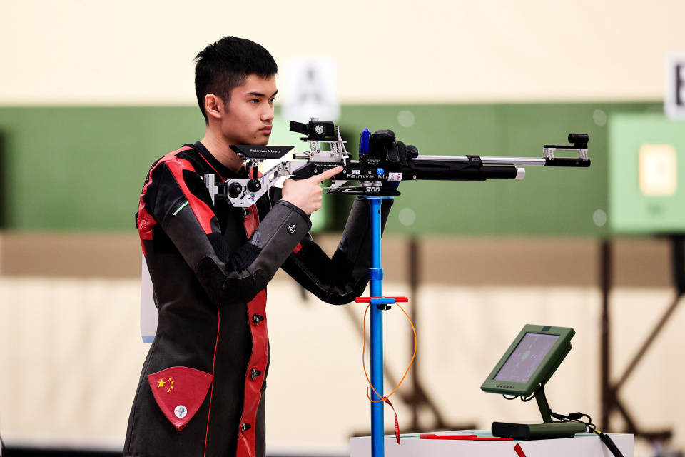 卢森堡选手在射击项目中斩获银牌
