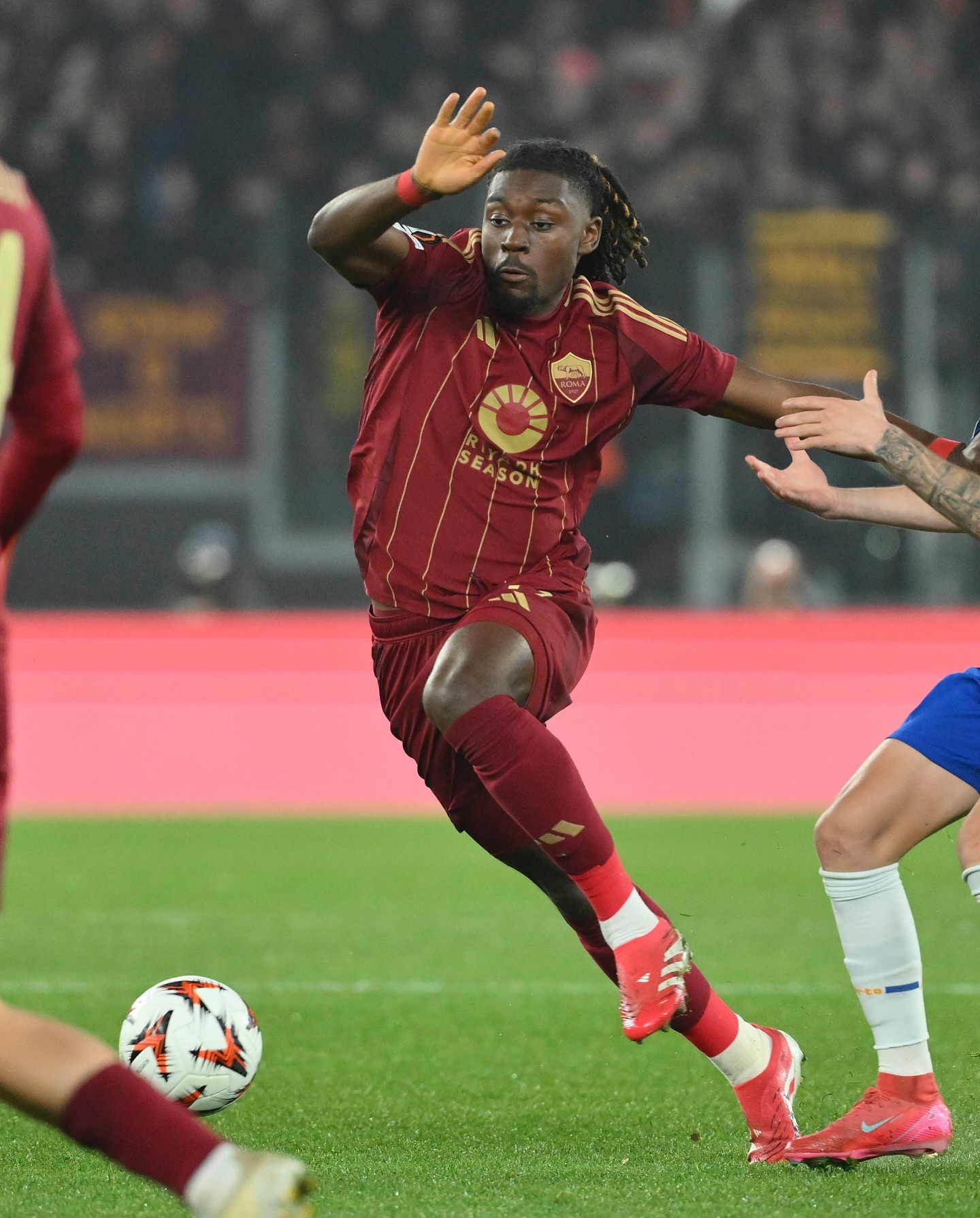 巴塞罗那主场大胜基辅迪纳摩，晋级势不可挡的简单介绍