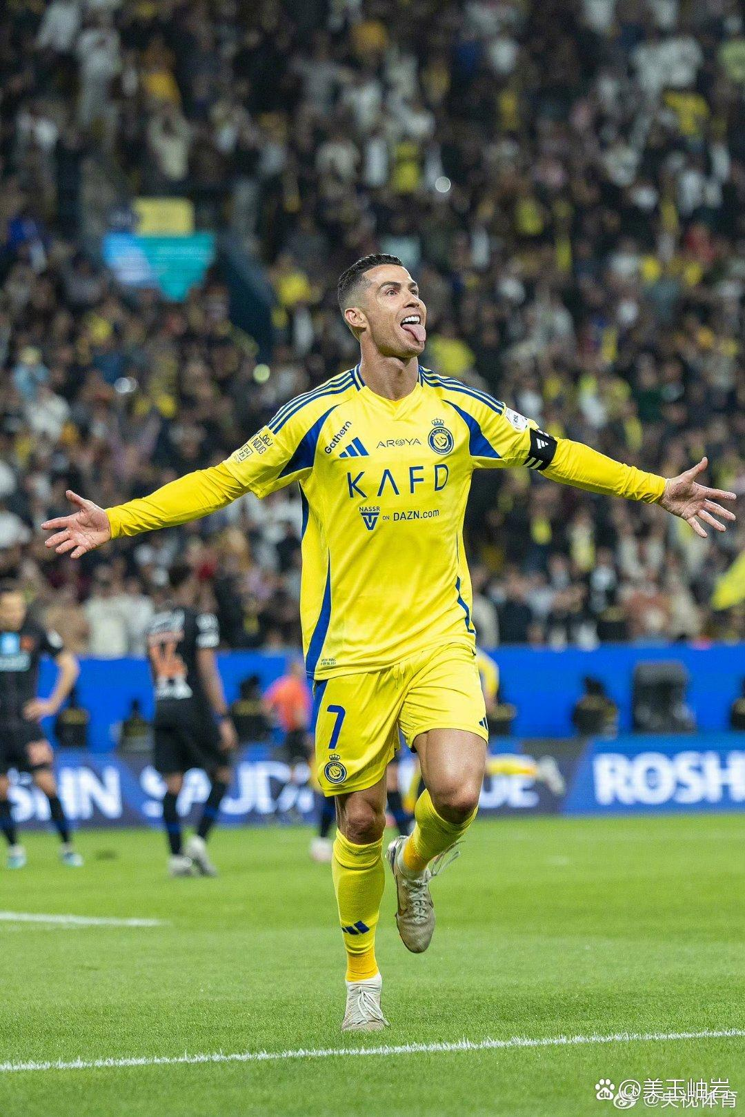 包含C罗39岁宣布重大决定，将成立自己的足球学校！的词条