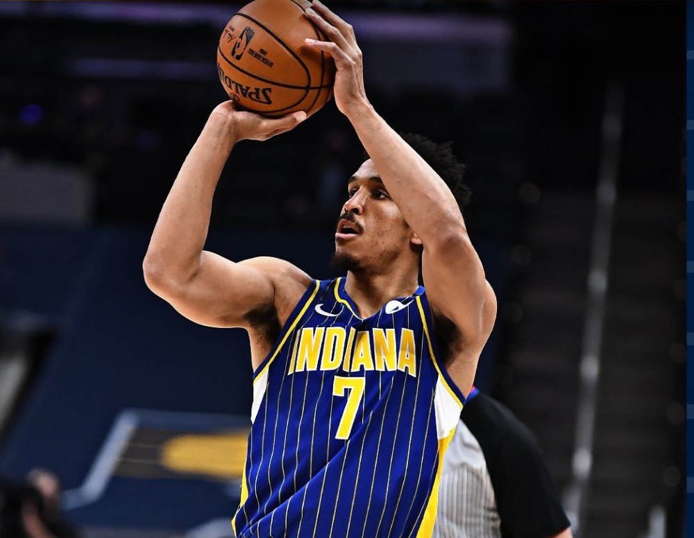 黄蜂不敌步行者，拉文得分高居的简单介绍