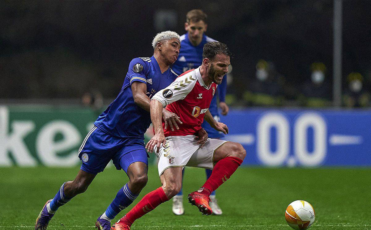 热那亚教练透露战术秘密，备战下一场比赛的简单介绍