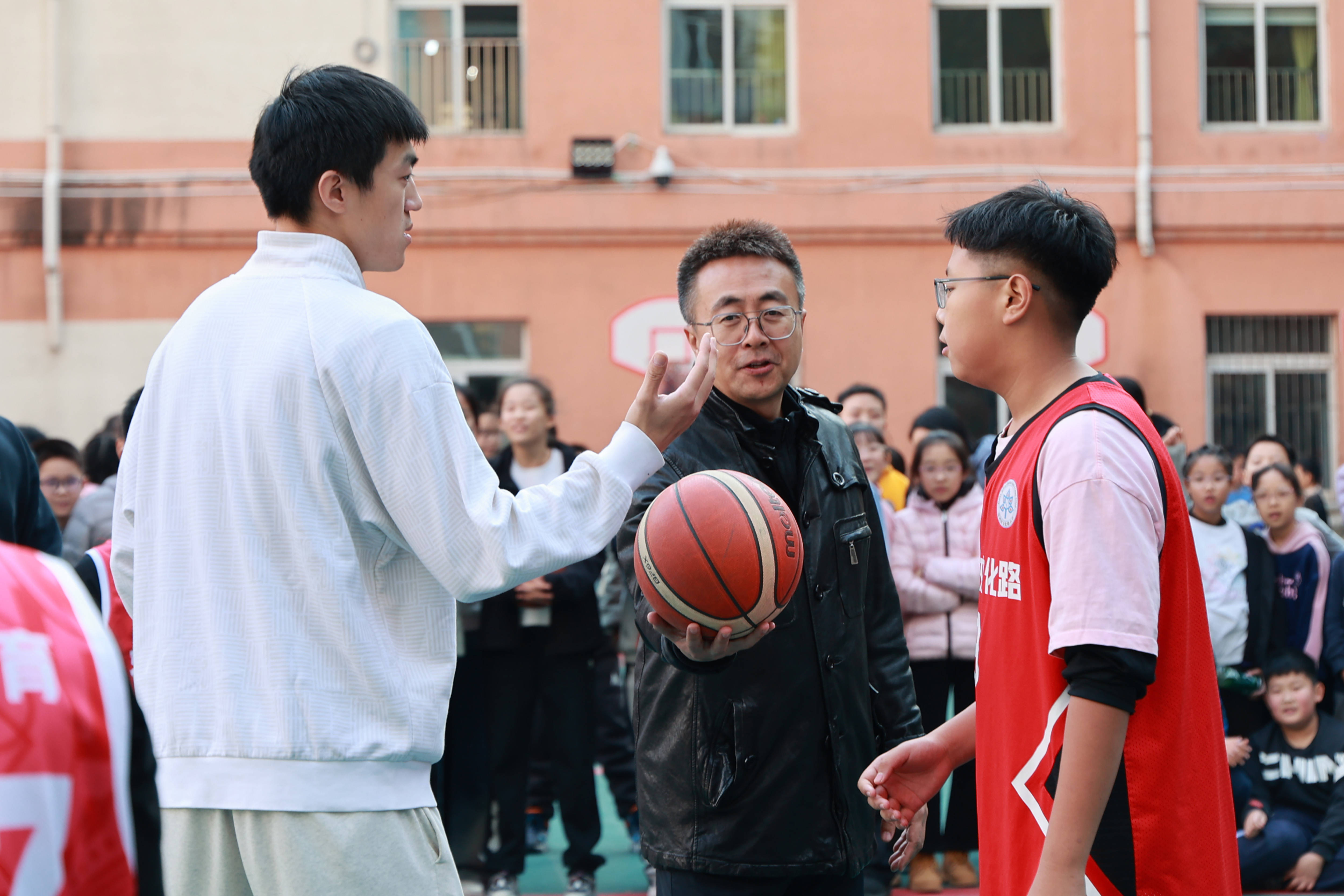 沈阳男篮在比赛中取得一场胜利 沈阳男篮在比赛中取得一场胜利